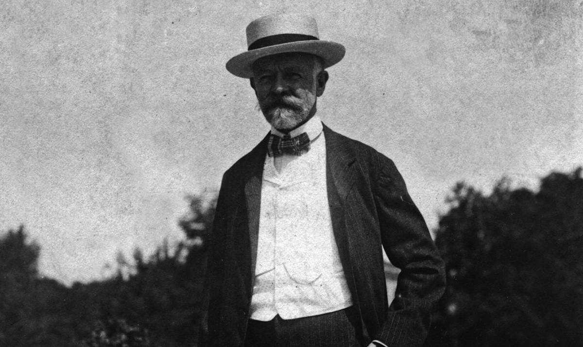 Gallery of Henry Lodge