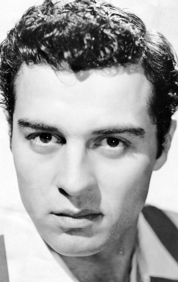 Son: Sydney Earl Chaplin