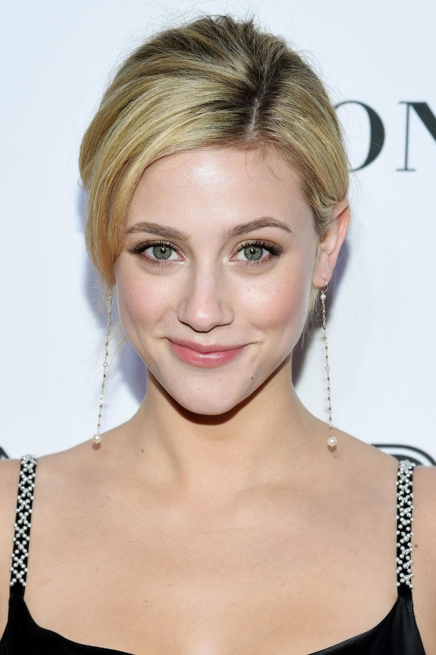 colleague: Lili Reinhart