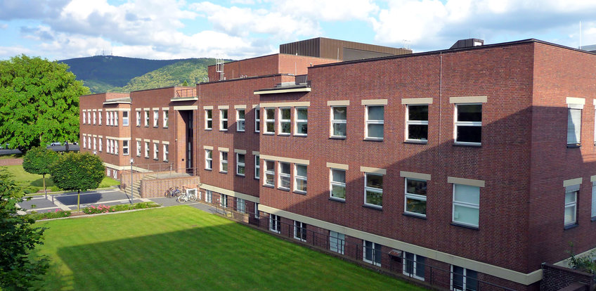 Education period of Andr\u00E9 Lwoff in Max Planck Institute for Medical Research