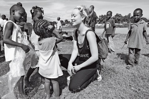 Artists for Peace and Justice