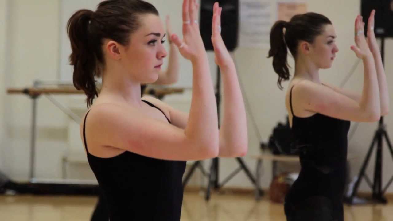 Gallery of Maisie Williams