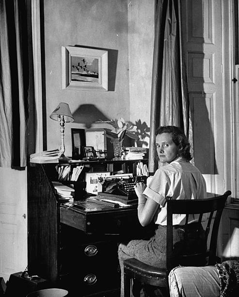 Gallery of Daphne du Maurier