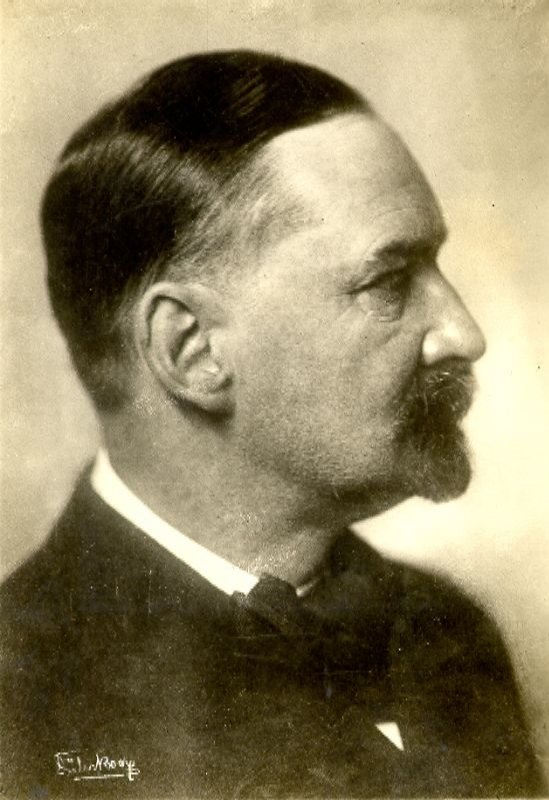 Doctoral advisor: Ludolf von Krehl