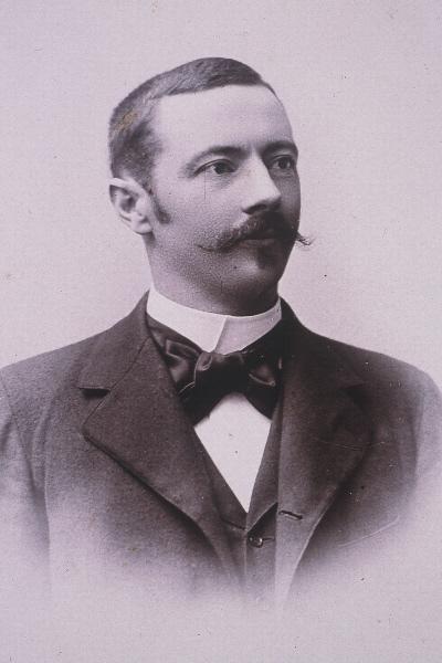 colleague: Alfred Pérot