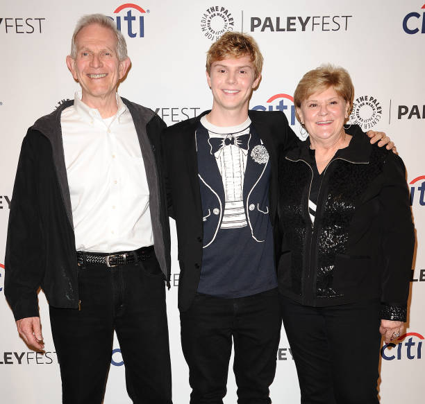 Father: Phil Peters