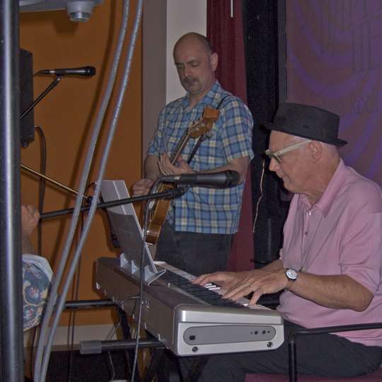 Gallery of Ron Nagle