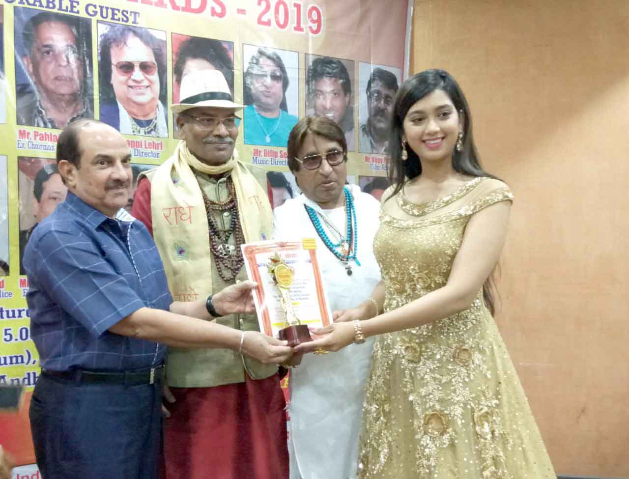 Maharashtra Sanmaan Award - Double Debut Distinction