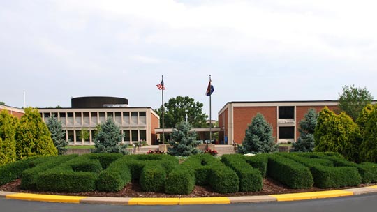 Education period of Marilyn vos Savant in St. Louis Community College-Meramec