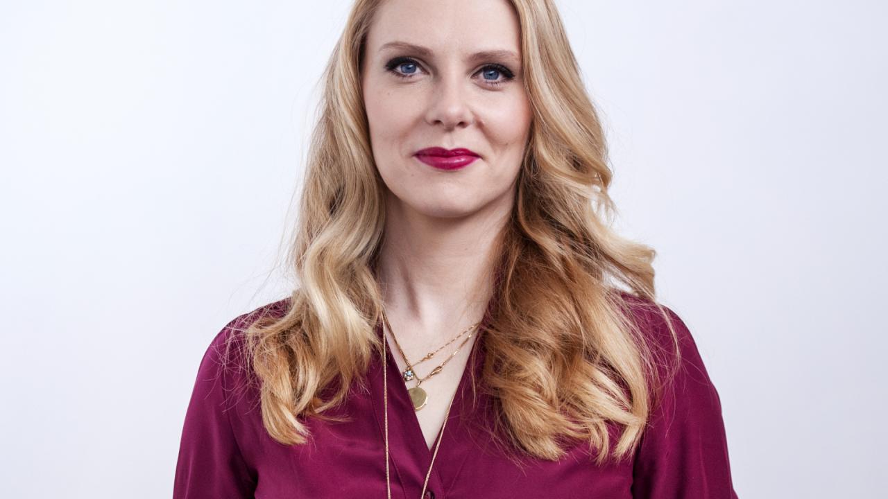 Sister: Jelka van Houten