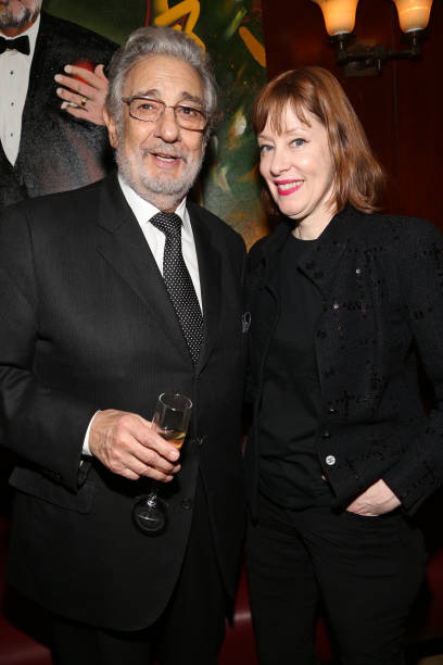 Gallery of Suzanne Vega