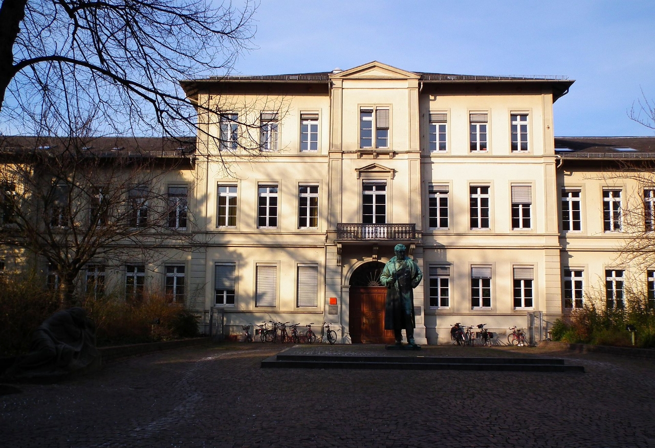 Gallery of Peter Blos
