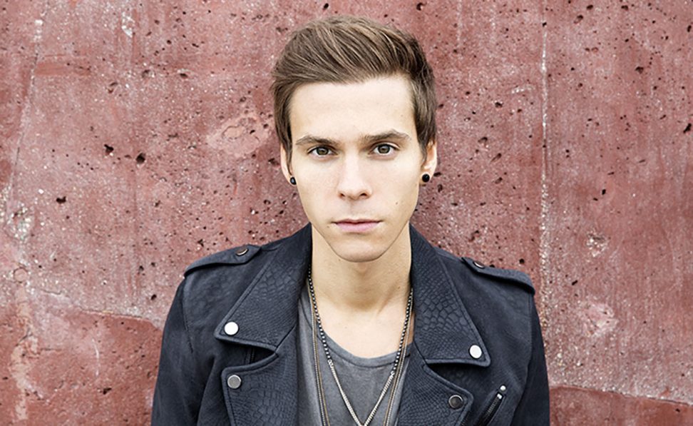 fiance: Mattew Koma