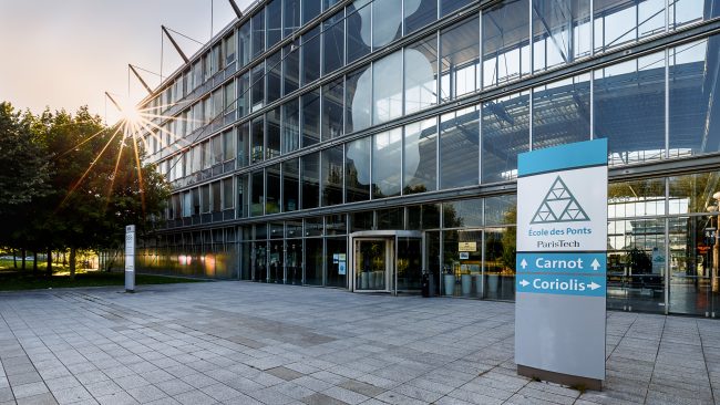 Education period of Barnab\u00E9 Brisson in Ecole des Ponts ParisTech