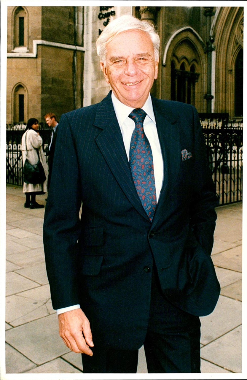 Gallery of Victor Kiam