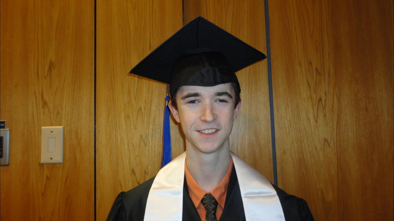 Son: Austin Hilles