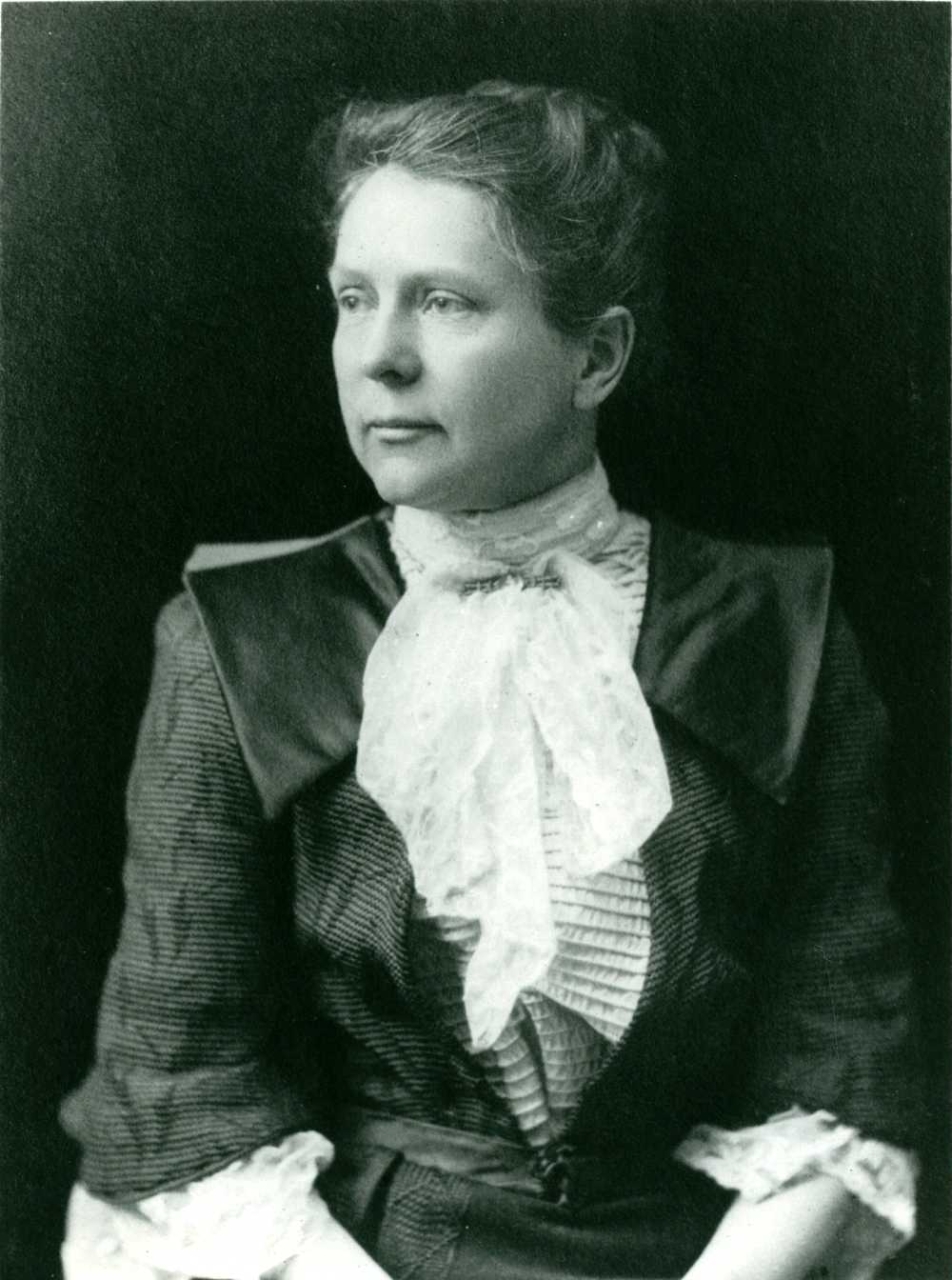 Wife: Elizabeth Gertrude Britton (Knight) 