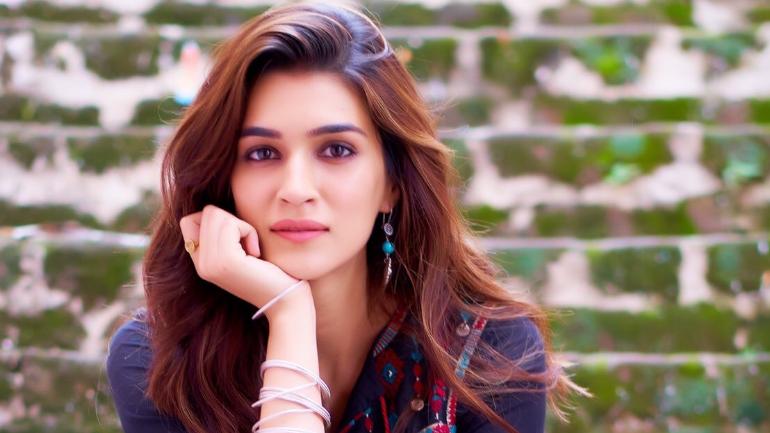 colleague: Kriti Sanon