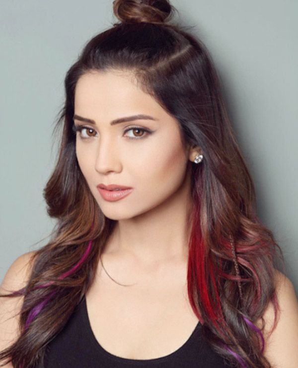 colleague: Adaa Khan