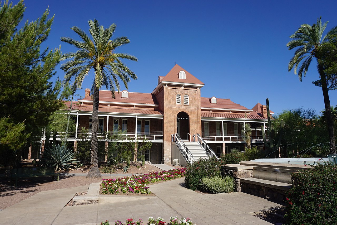 Education period of Esmond Martin in the University of Arizona