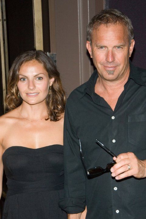 Daughter: Annie Costner