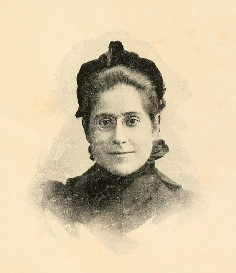 Spouse: Jessie Knight