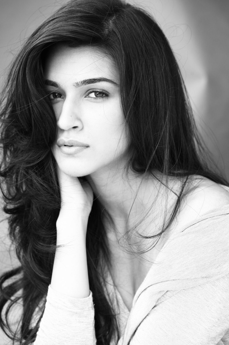 colleague: Kriti Sanon