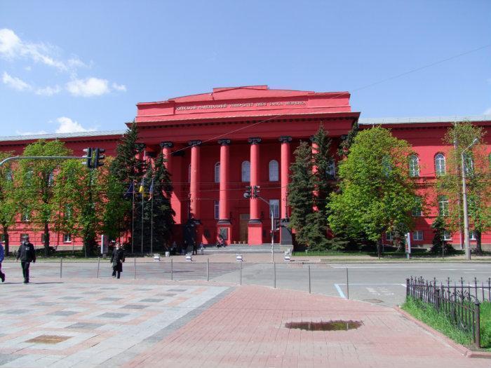 Education period of Zygmunt Florenty Wr\u00F3blewski in Taras Shevchenko National University