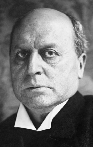 colleague: James Henry 