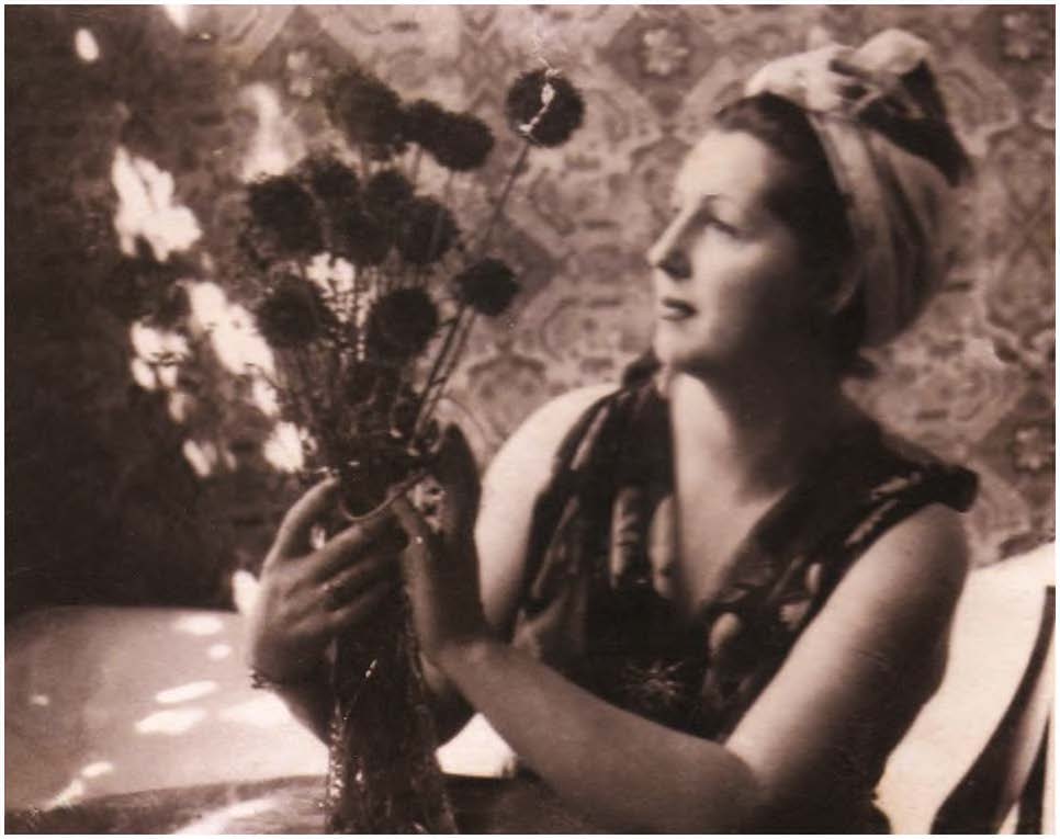Wife: Nina Pavlovna Mirzazade