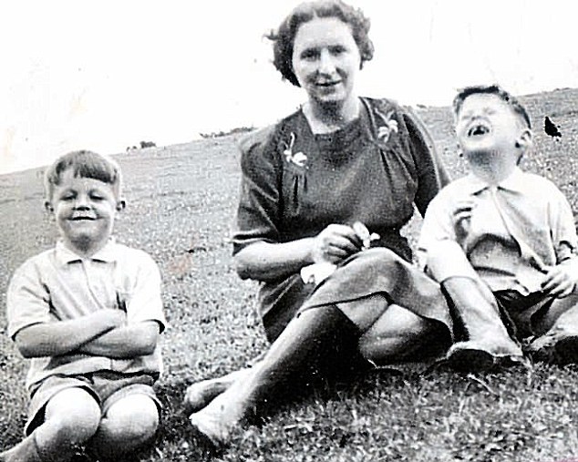 Mother: Mary Patricia McCartney 