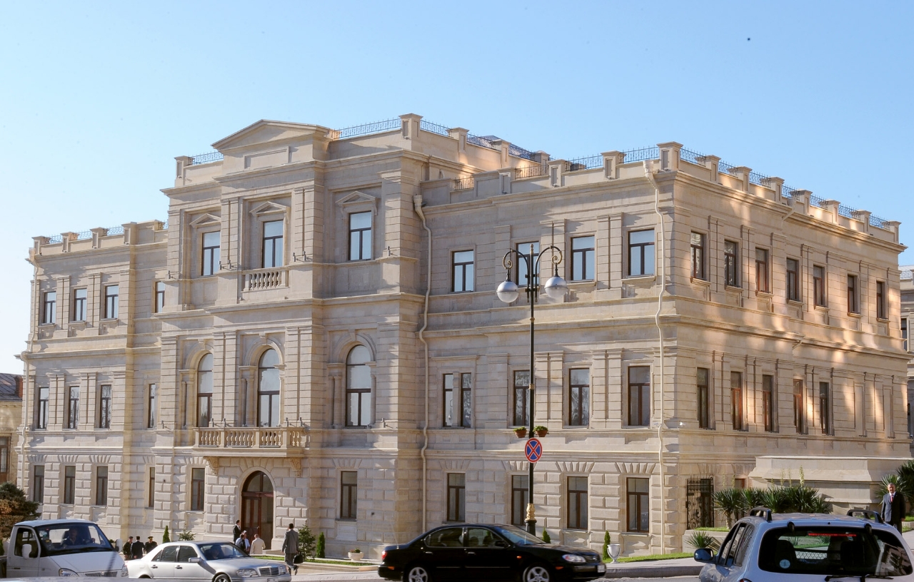 Gallery of Elbey Rzaquliyev