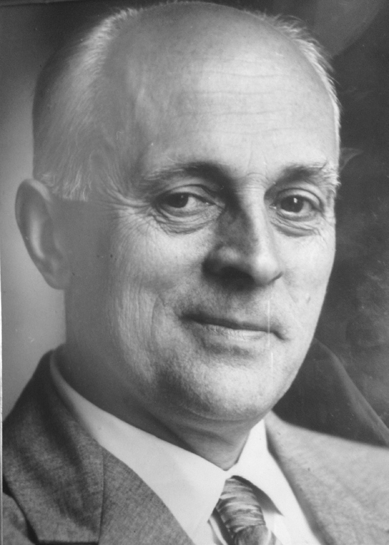 Son: Sergei Nikolayevich Maksimov