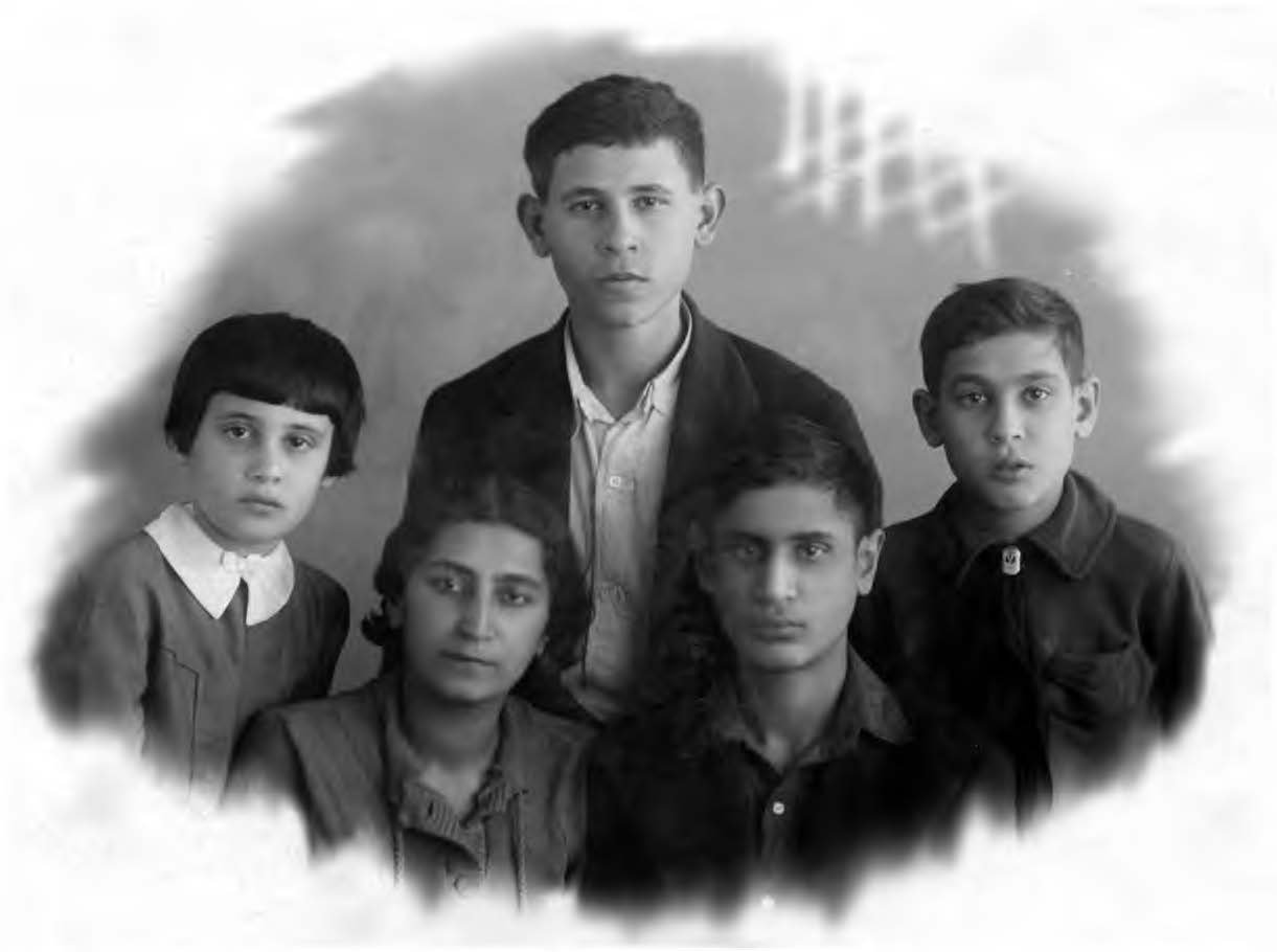 Mother: Ummugulsum khanim