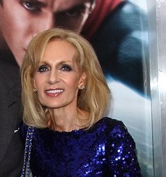 Mother: Marianne Cavill