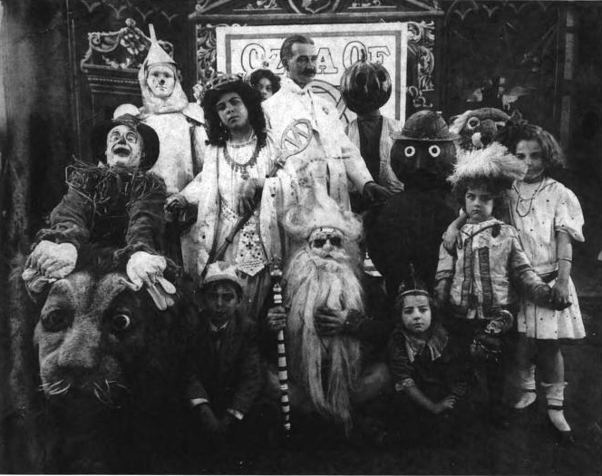 Gallery of L. Frank Baum