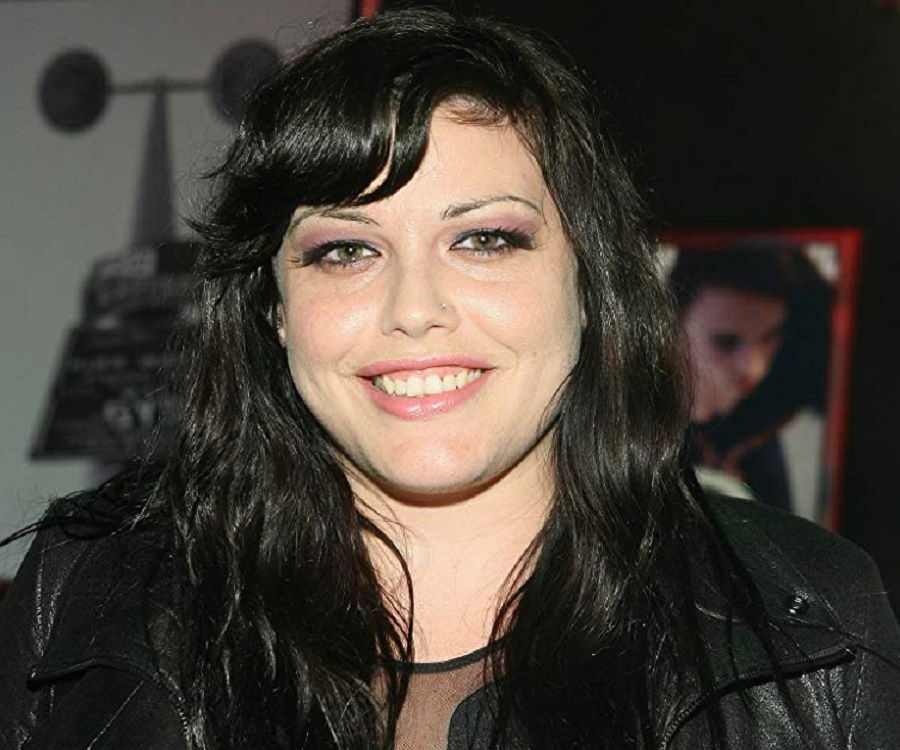 half-sister: Mia Tyler