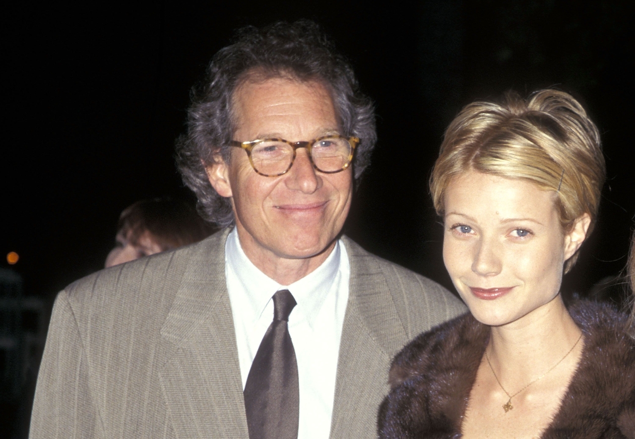 Father: Bruce Paltrow
