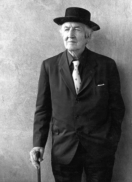 Father: Robert Graves