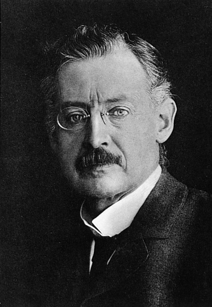 Student: Carl David Tolmé Runge
