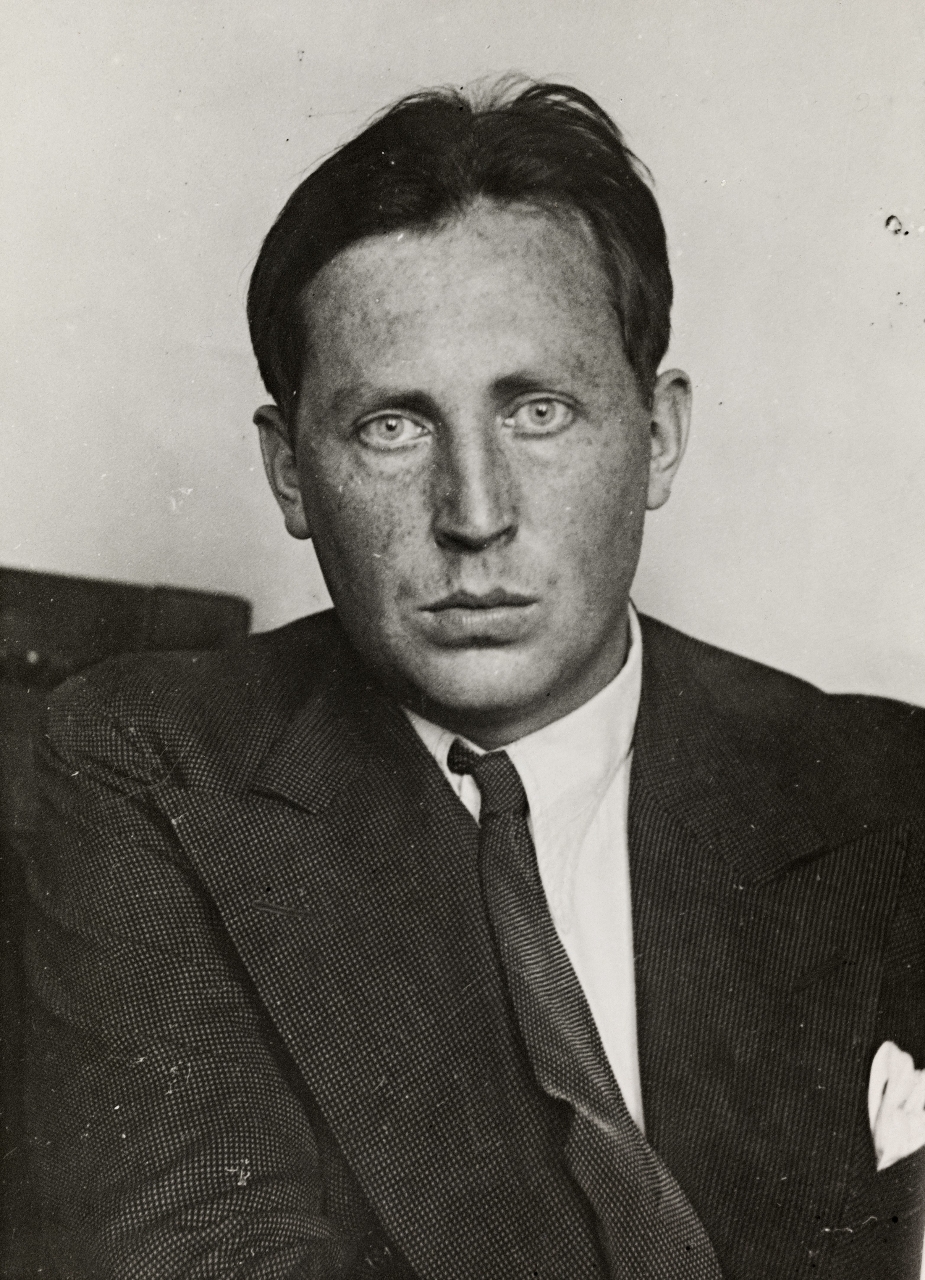 Gallery of Nordahl Grieg