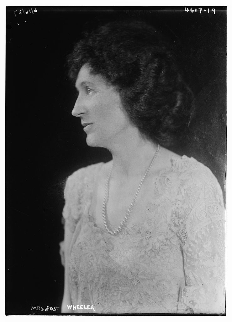 Hallie Rives