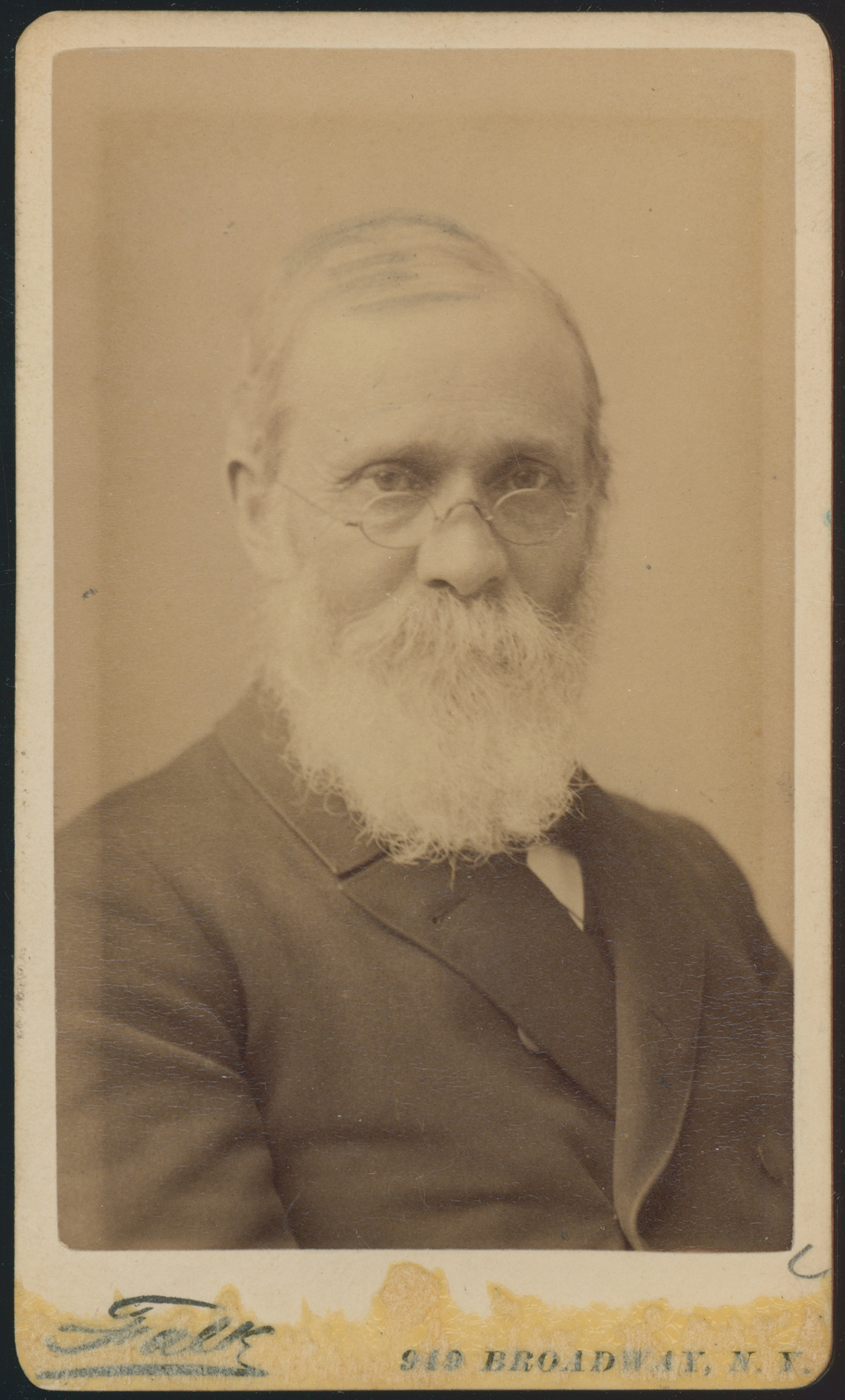 Lewis Smith