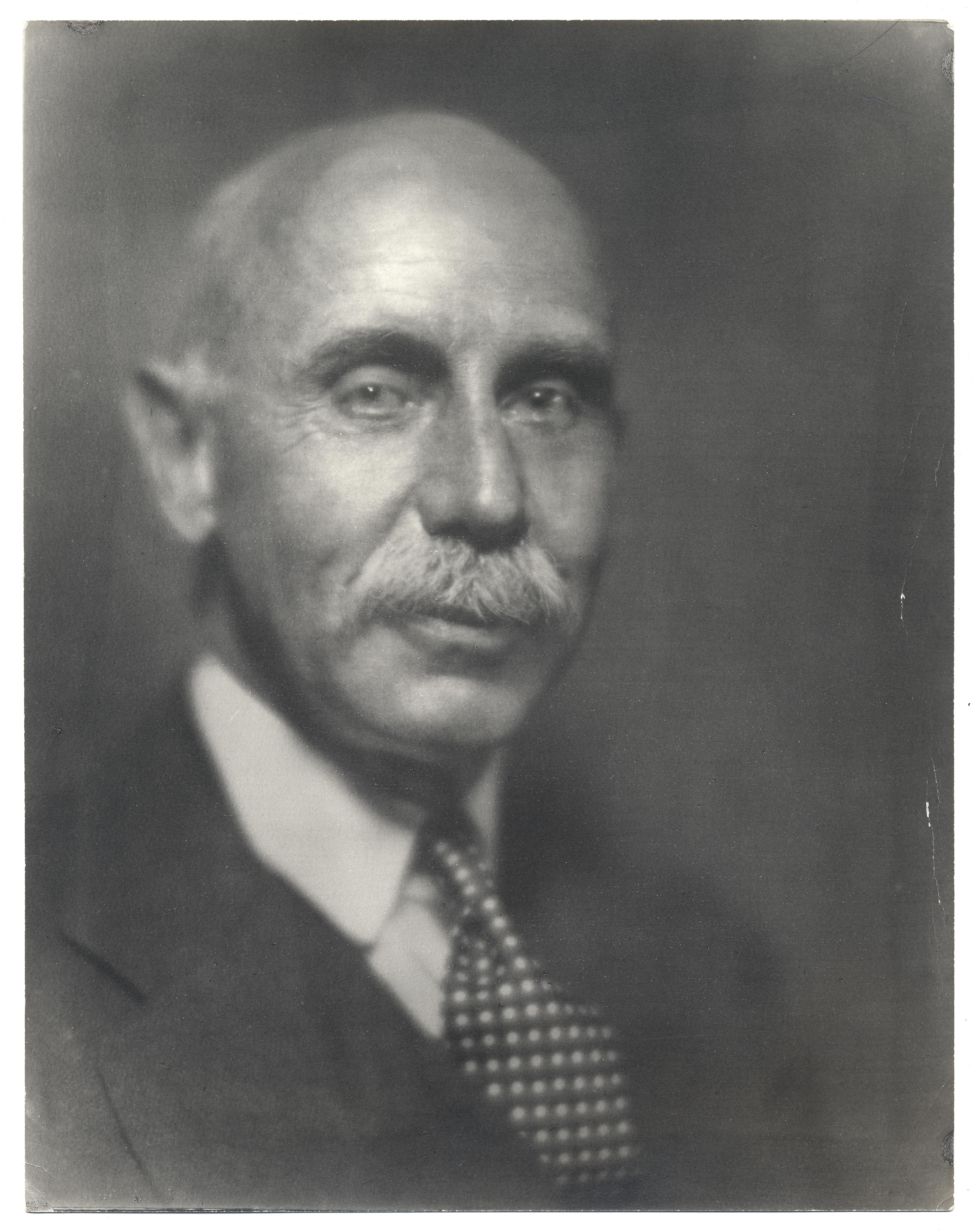 Allen Tucker