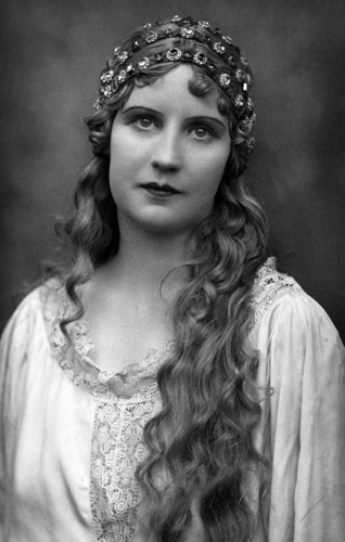 Gallery of Kirsten Flagstad