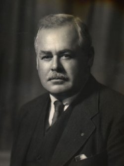 Ralph Lowell