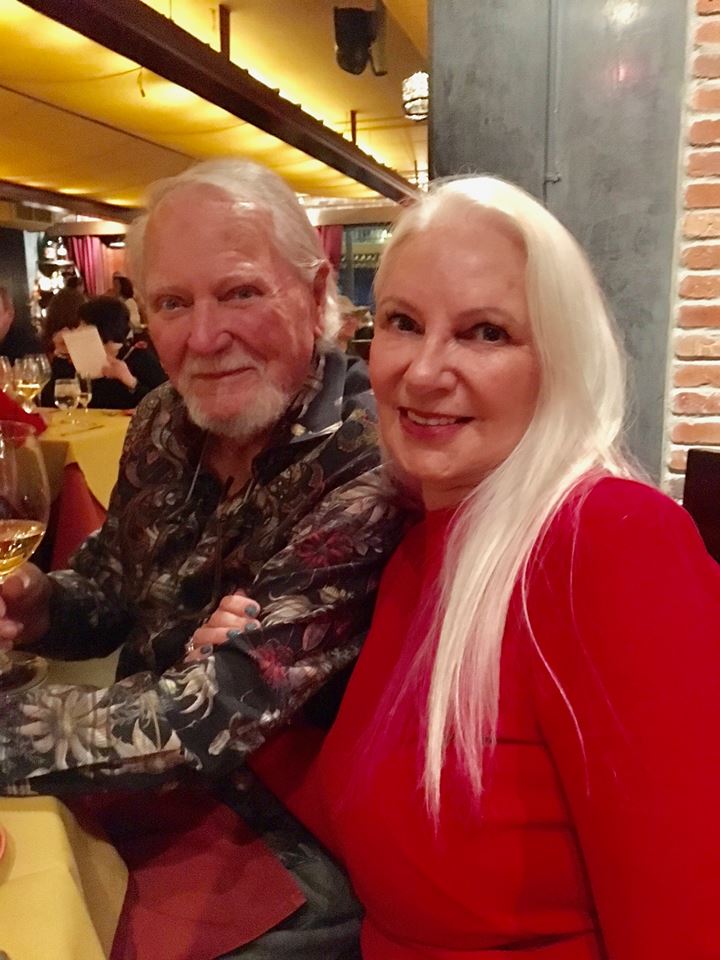 Wife: Janet Cussler