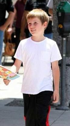 Son: Quinn Kelly Stone