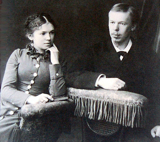 Wife: Raisa Alexeeyevna Popova