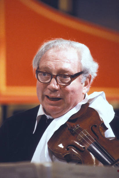 Gallery of Isaac Stern